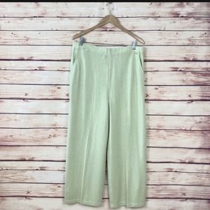 St. John Sport Ankle Crop Knit Pants